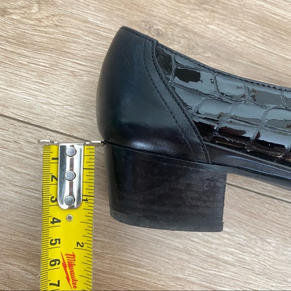 Amalfi By Rangoni Womens Black Patent Leather Faux Snakeskin Loafers Size 8 - Picture 7 of 8